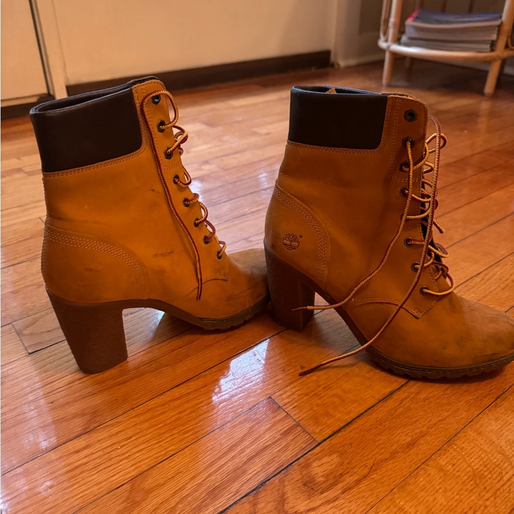 Timberland high heeled boots. Size 8